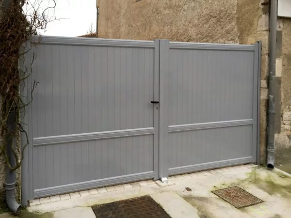 Portail contemporain